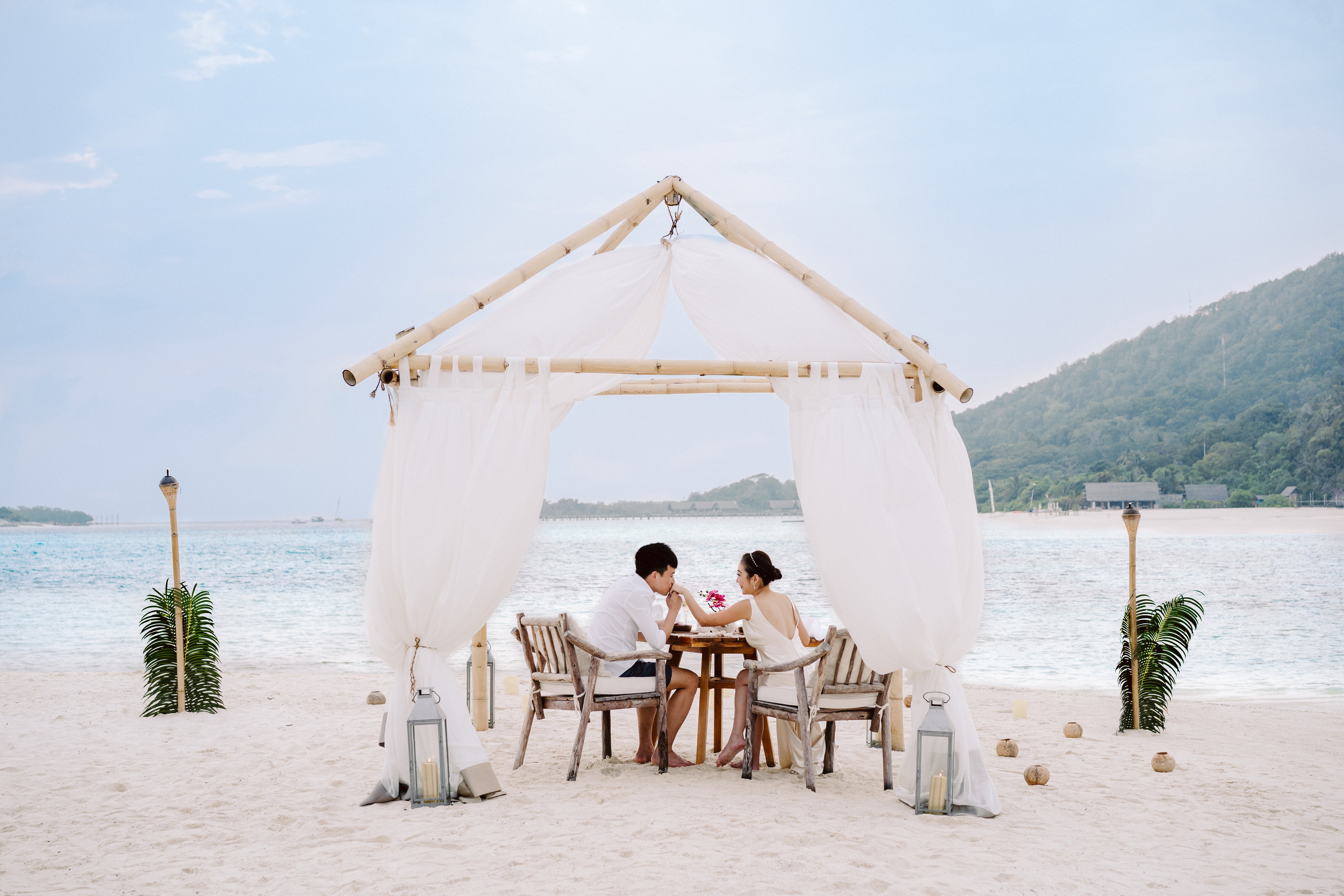 romantic_private_beach_dinner_2